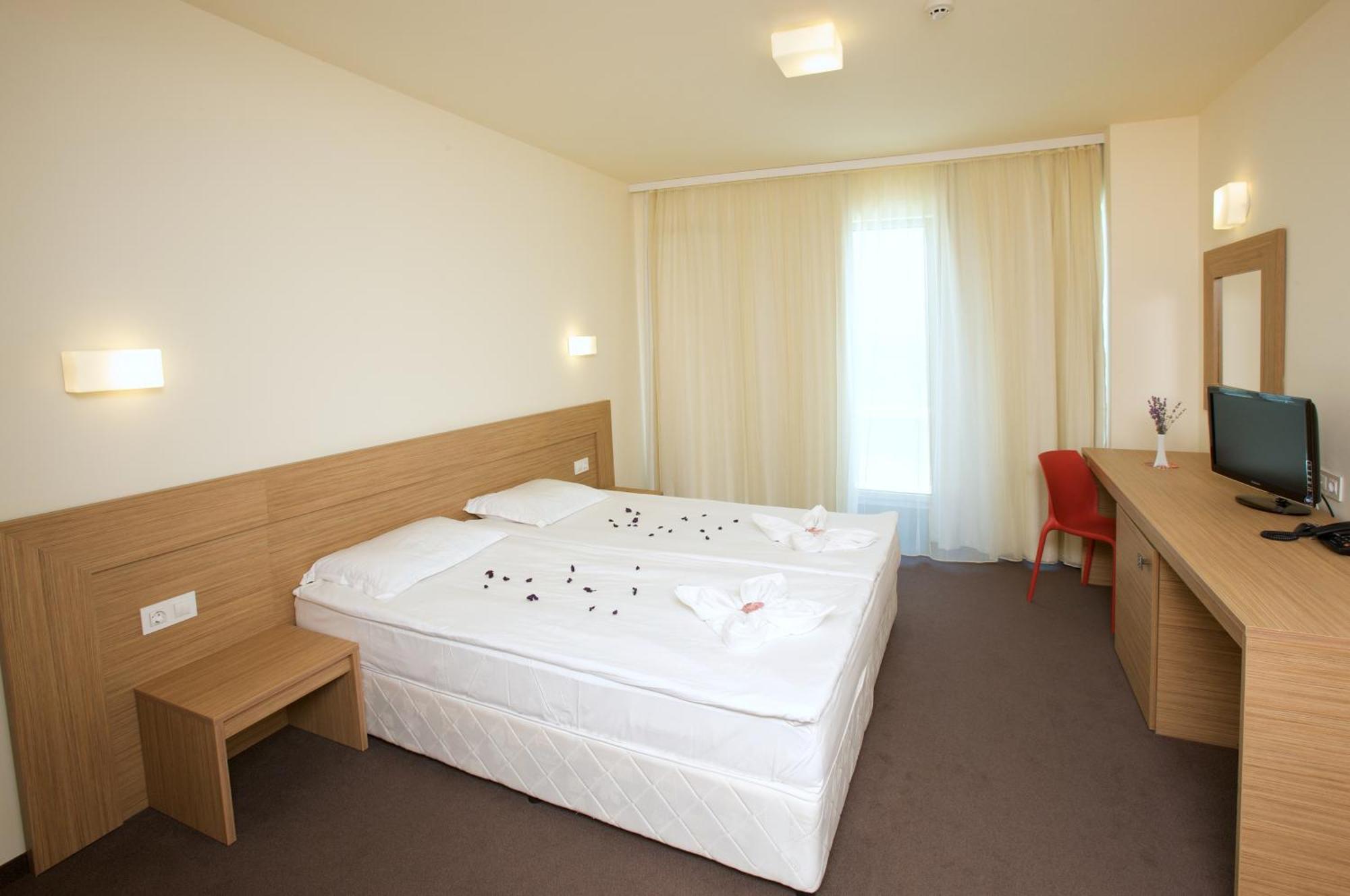 Jeravi Club Hotel Πριμόρσκο Εξωτερικό φωτογραφία